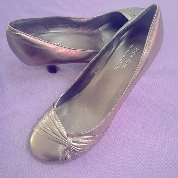 VGC Luca Ferri Silver Heels shoes Size 7 for womem - Picture 7 of 14